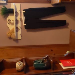 Crown and Ivy Size 8 Black Stretchy Dress Pants